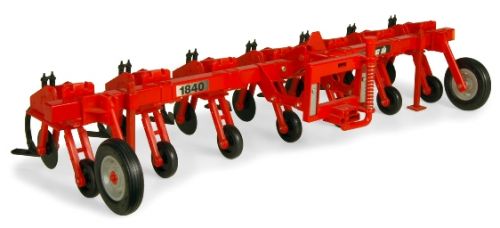 ERTL 1/16 Case IH 1840 Cultivator